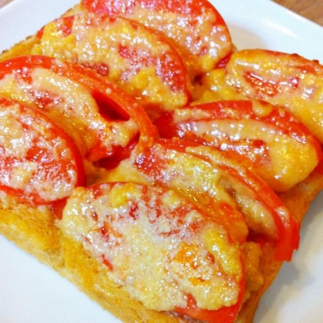 とまとースト