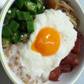 最近丼モノが好きでして。