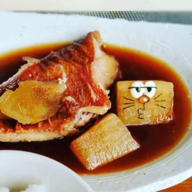 煮物だってドラえもん＆小樽名物イカメンチ食べるなら「大八 栗原蒲鉾店」さんの「いかペッパー」が激推し！！(*´艸`*)