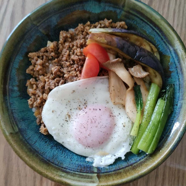 お祭りと、ドライカレー。