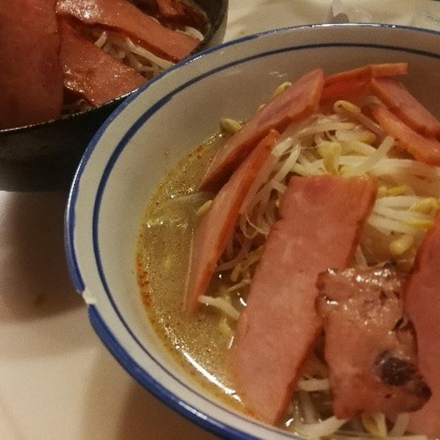 ゲンコツ鶏ガラなしで作る！家系風ラーメンのレシピ