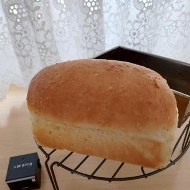 白ごまミニ食パン♪