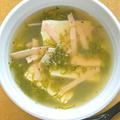簡単10分で出汁いらず！温まる〜豆腐とめかぶのとろとろスープ。