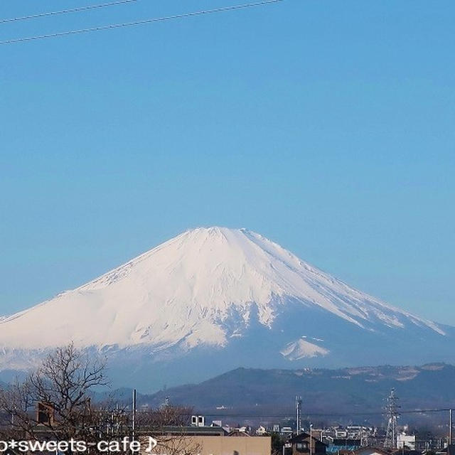 今朝の富士山＊お年賀のお菓子