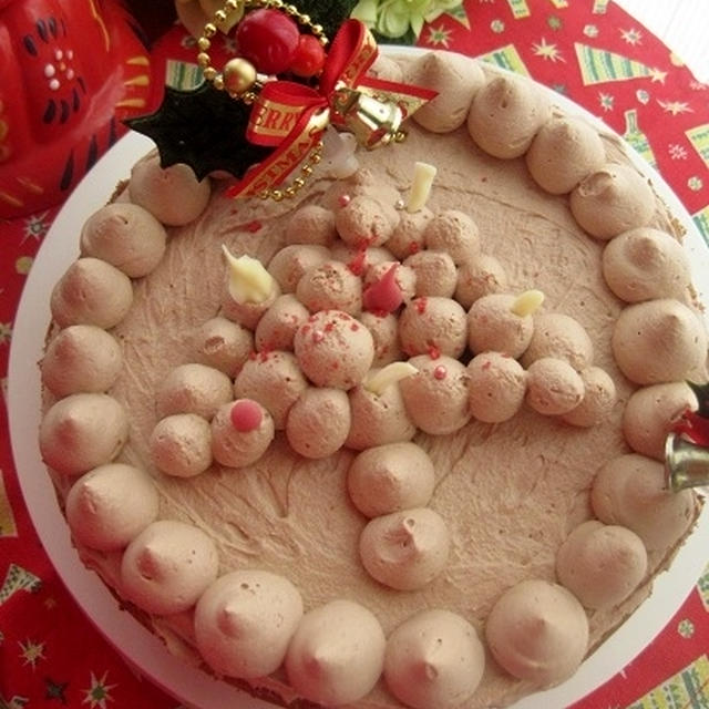 クリスマスデコ風チョコレートケーキ
