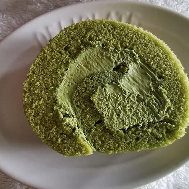 今日のおやつ♪ モンテール「濃い抹茶の手巻きロール」 / 写真の整理