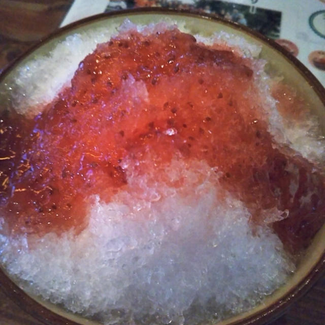 かき氷☆うどん入り！香川いちごかき氷〜せとうち旬彩館