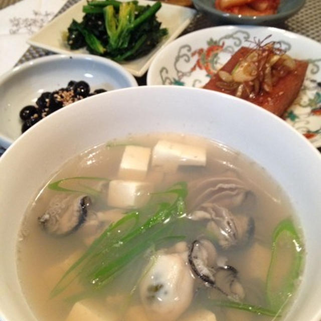 「クルトゥブクッ」 ～ 牡蛎と豆腐のスープ。
