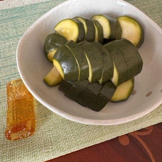 ズッキーニ糠漬