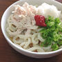 朝昼兼用で「鶏梅おろしぶっかけうどん」