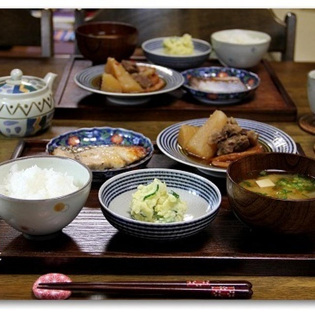 とろりん牛すじ大根&ぶりの塩麹漬け焼き*和食　