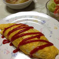 オムライスと焼きキャベツとベーコンのスープ