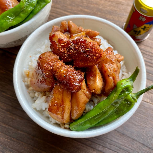 【フライパンで簡単！！】タレが美味しい！！照り照り焼き鳥丼