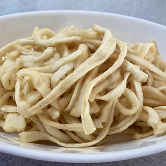 農家さん手作りの割干し大根を炒めて♪
