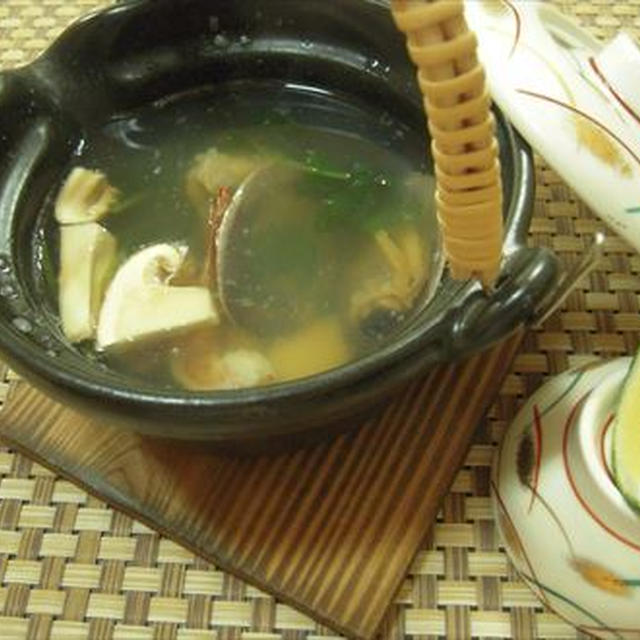土瓶蒸し、松茸香る、寿し　四海