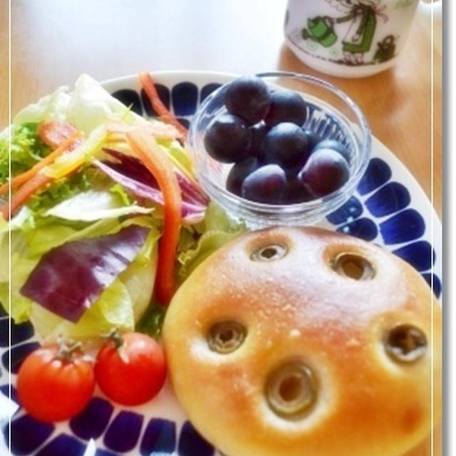 オリーブの葉っぱ酵母で焼いたパンは。。。