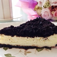 白さ際だつ♪ホワイトチーズケーキ ❤︎オレオで挟んで♪さらに白！