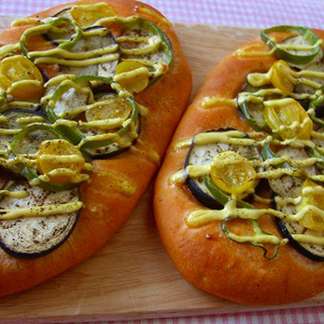 野菜のっけ盛りトマトフォカッチャ♪