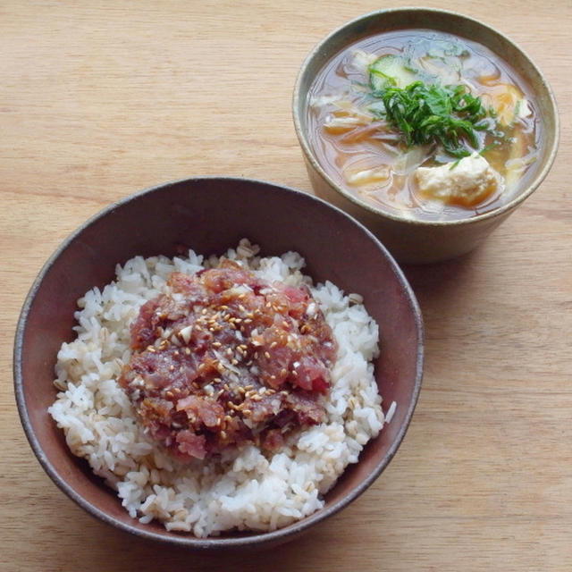 カツオのなめろう丼と冷や汁