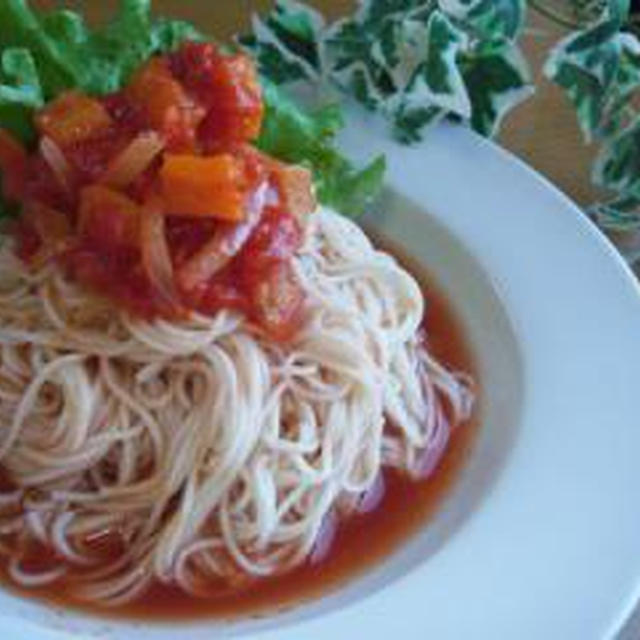 ひんやり☆甘〜い。。♪ラタトゥイユ☆冷製トマト素麺。。♪＆冷やし中華タレアレンジ☆「春巻きのピリ辛ソース」♪