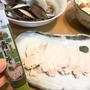 【合わせ技】自家製手抜き鶏ハムに青じそとレモンを添えると…