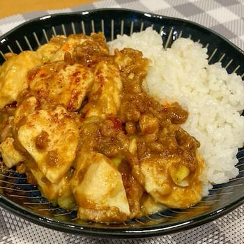 【麻婆カレー】エガちゃんも絶賛！お酒に合いすぎる伝説のおつまみカレー