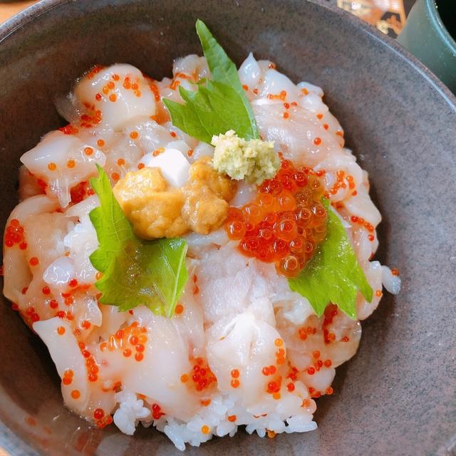 くらで500円ランチ　海鮮丼と茶碗蒸し