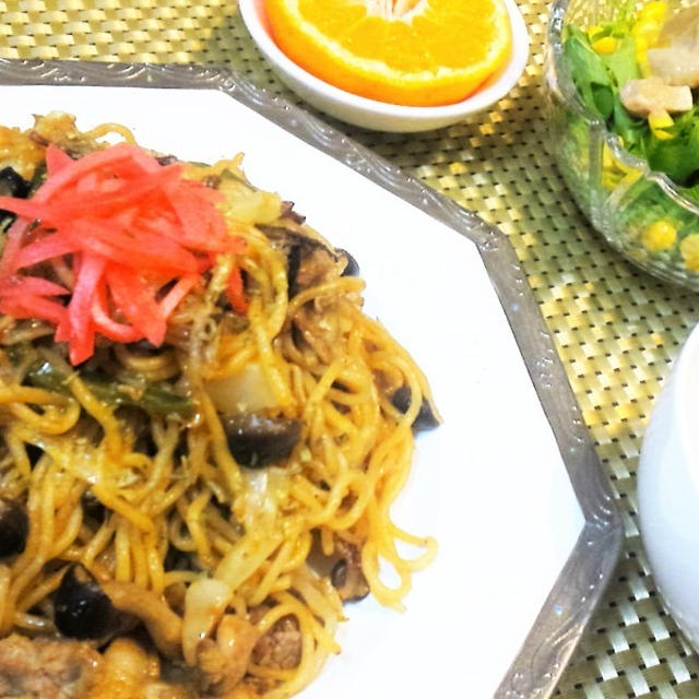 正月明けはシンプルに！我が家の、旨辛焼きそば　de　ランチ　&　息子よ、大丈夫か？？？
