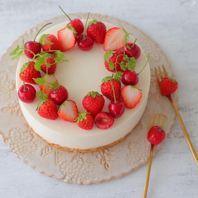 LIMIAさんの連載は「どんどん混ぜるだけ！レアチーズケーキ』です。