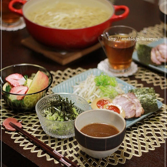 思い出したくなかったアイツとつけ麺。～キャベツと海苔のサラダ～