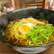 【昼ごはん・今日と昨日】お家ラーメンとチーズハンバーグ❣️でした。