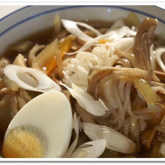 《一人昼ご飯》一品料理で麺類２日分のご紹介です。