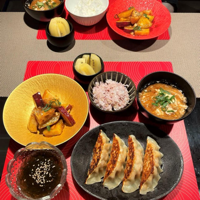 焼きキムチ餃子の献立