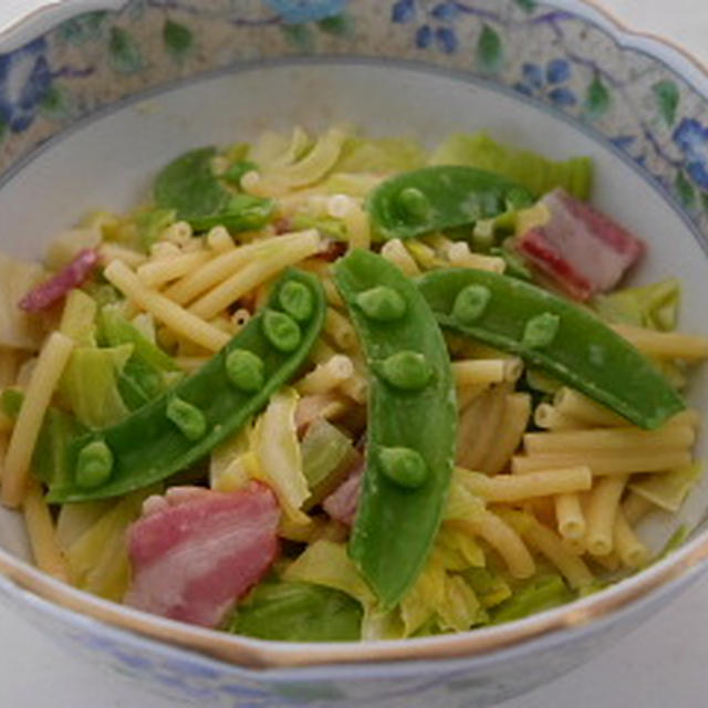 ４分マカロニと春野菜のボリュームサラダ