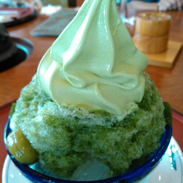 松鶴園で抹茶のカキ氷