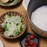 七草がゆと恒例のおせち料理詰め合わせ系鍋焼きうどん