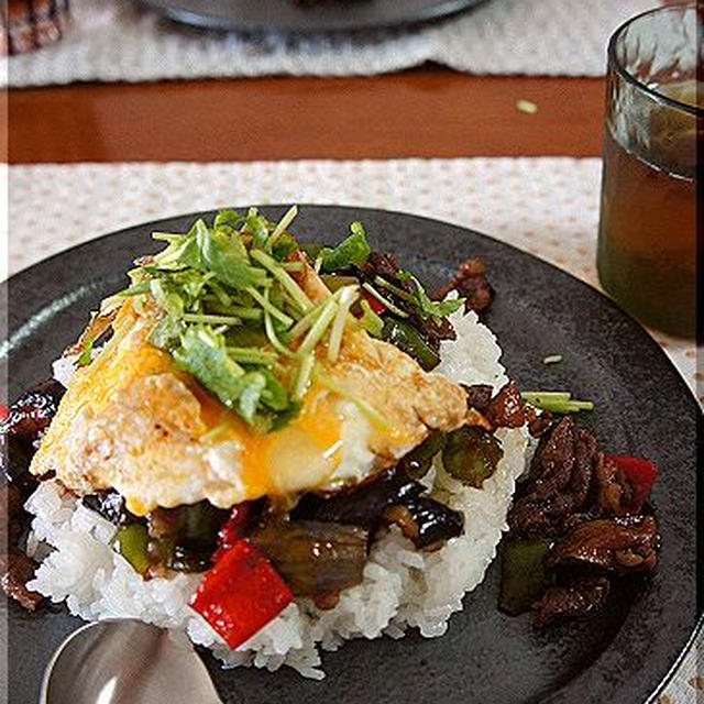 カフェ風に、和風丼