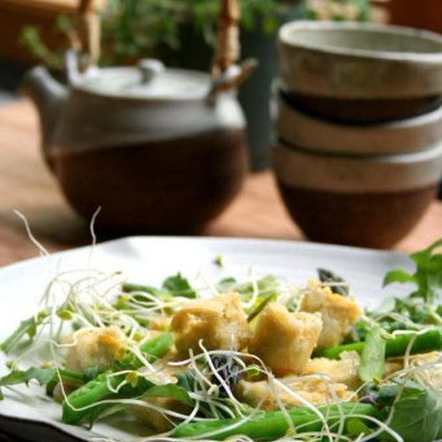 Fried Tofu Salad with Ginger Miso Dressing揚げ豆腐サラダと生姜味噌ドレッシング