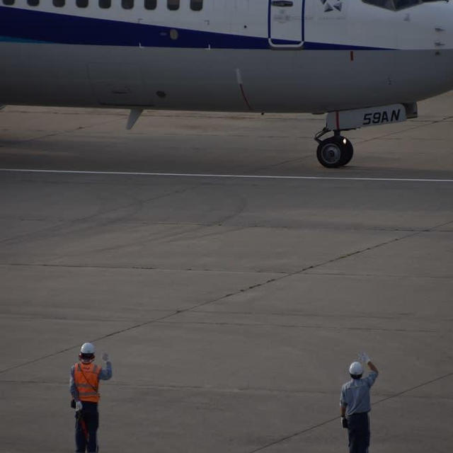 行ってらっしゃい飛行機