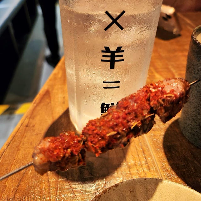 鮮屋＜AZAYA＞で 魚と羊をどちらも楽しむ