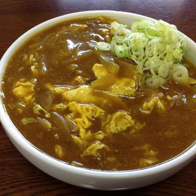 朝ごはんの残りで「玉子カレー丼」