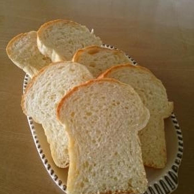 ミルク食パン♪クリームパン♪