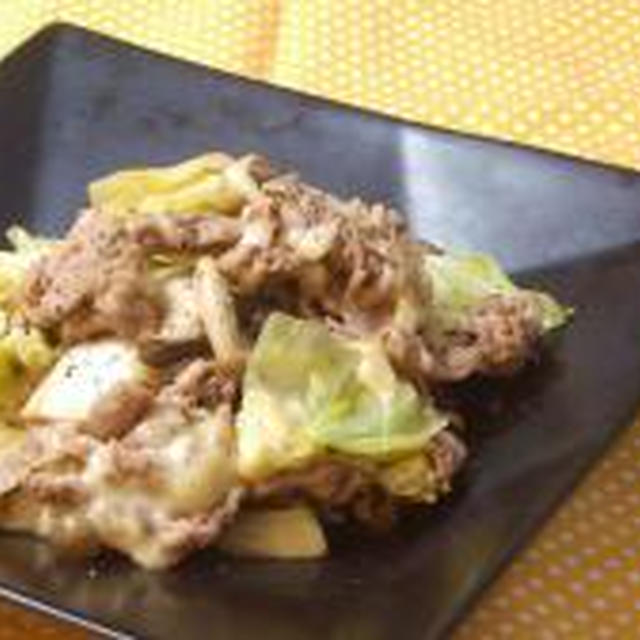 大好きな組み合わせ♪ガーリックチーズの野菜炒め