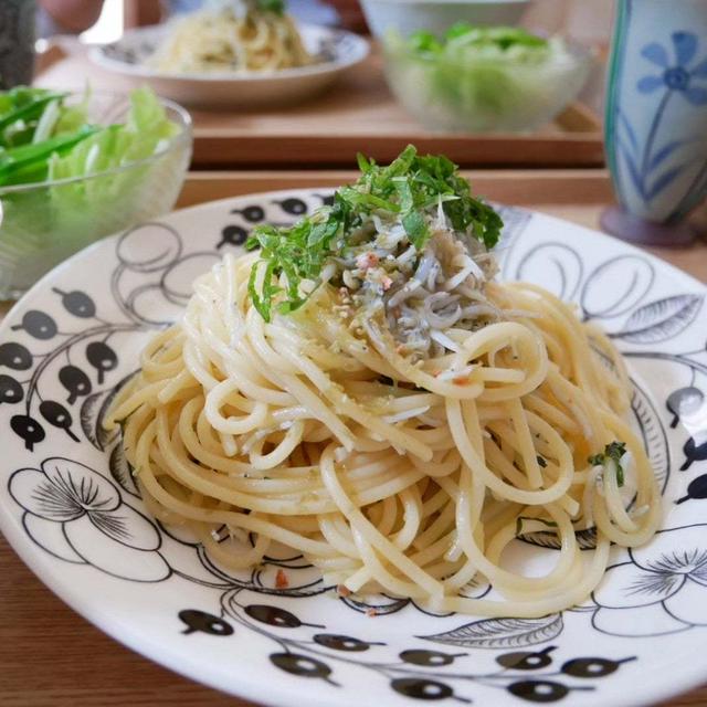 玉露園梅こんぶ茶としらすのパスタ、今日の昼ごはん