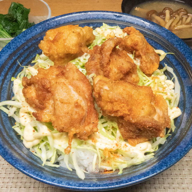 パテさんの唐揚げ丼