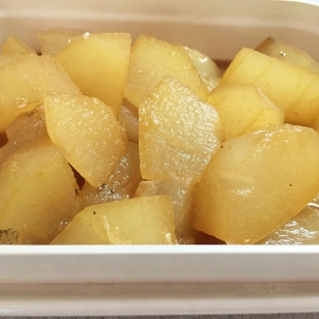 鯛のアラを圧力鍋で煮込んで取っただし汁で冬瓜の煮物♪