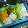夏休み弁当～　その２♪　　　　　　　　　　　　　　　　　　　「パリ海苔　△おにぎり△弁当」