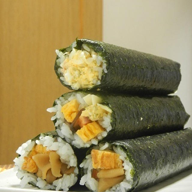 節分ごはんは恵方巻き