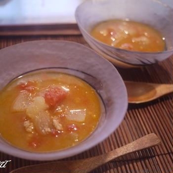 冬瓜とトマトのカレースープ