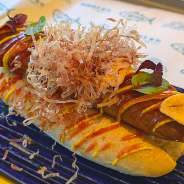 ２日目ランチはカツオドッグ